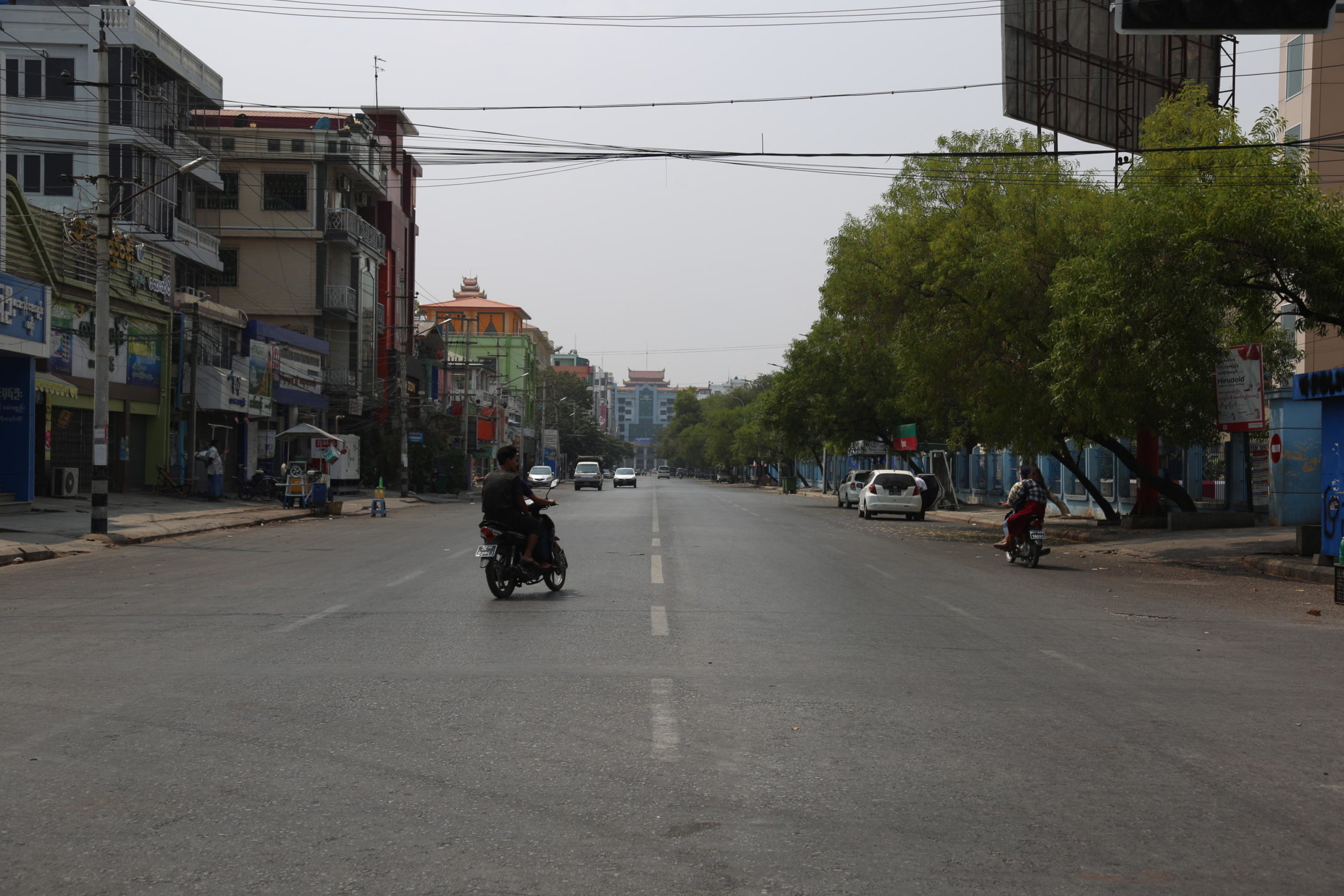 Immagini delle strade vuote a seguito dello sciopero generale a Mandalay