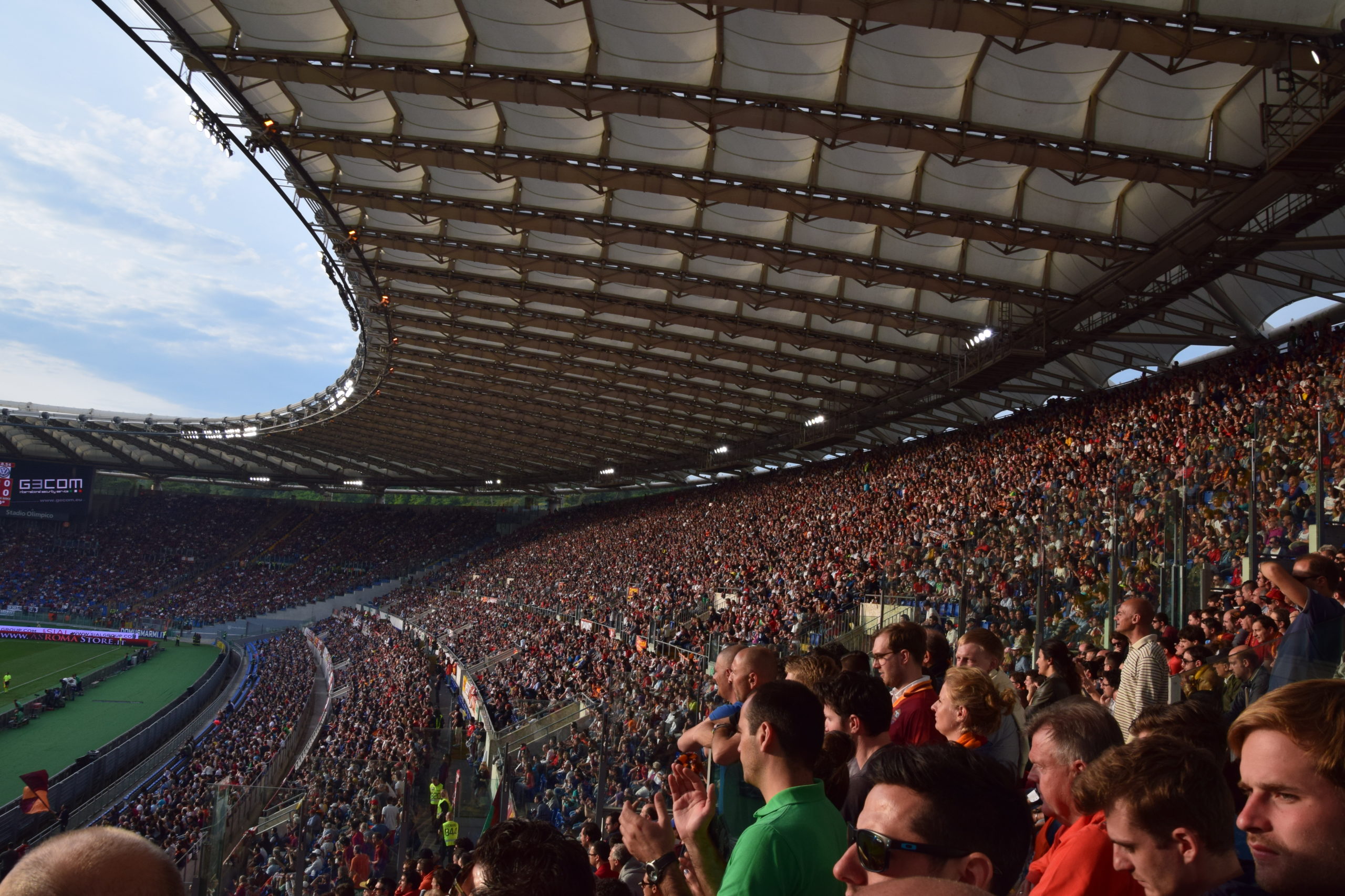 Stadio_Olimpico_(Rome)_-_2014_-_AS_Roma_v_Juventus_FC (1)