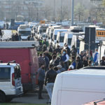 Gli ambulanti in strada per protesta