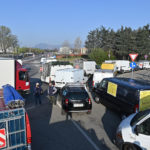 Le strade bloccate dai furgoni degli ambulanti