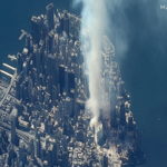 Il fumo che si alza sopra Ground Zero, nel sito del World Trade Center. Il fumo che si alza sopra Ground Zero, nel sito del World Trade Center.