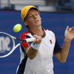 Il predestinato italiano Jannik Sinner impegnato ieri contro il n.4 del ranking Atp Alexander Zverev Il predestinato italiano Jannik Sinner impegnato ieri contro il n.4 del ranking Atp Alexander Zverev