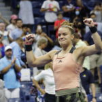 La tennista greca Maria Sakkari che esulta per il match vinto contro l'avversaria canadese Andreescu La tennista greca Maria Sakkari che esulta per il match vinto contro l'avversaria canadese Andreescu