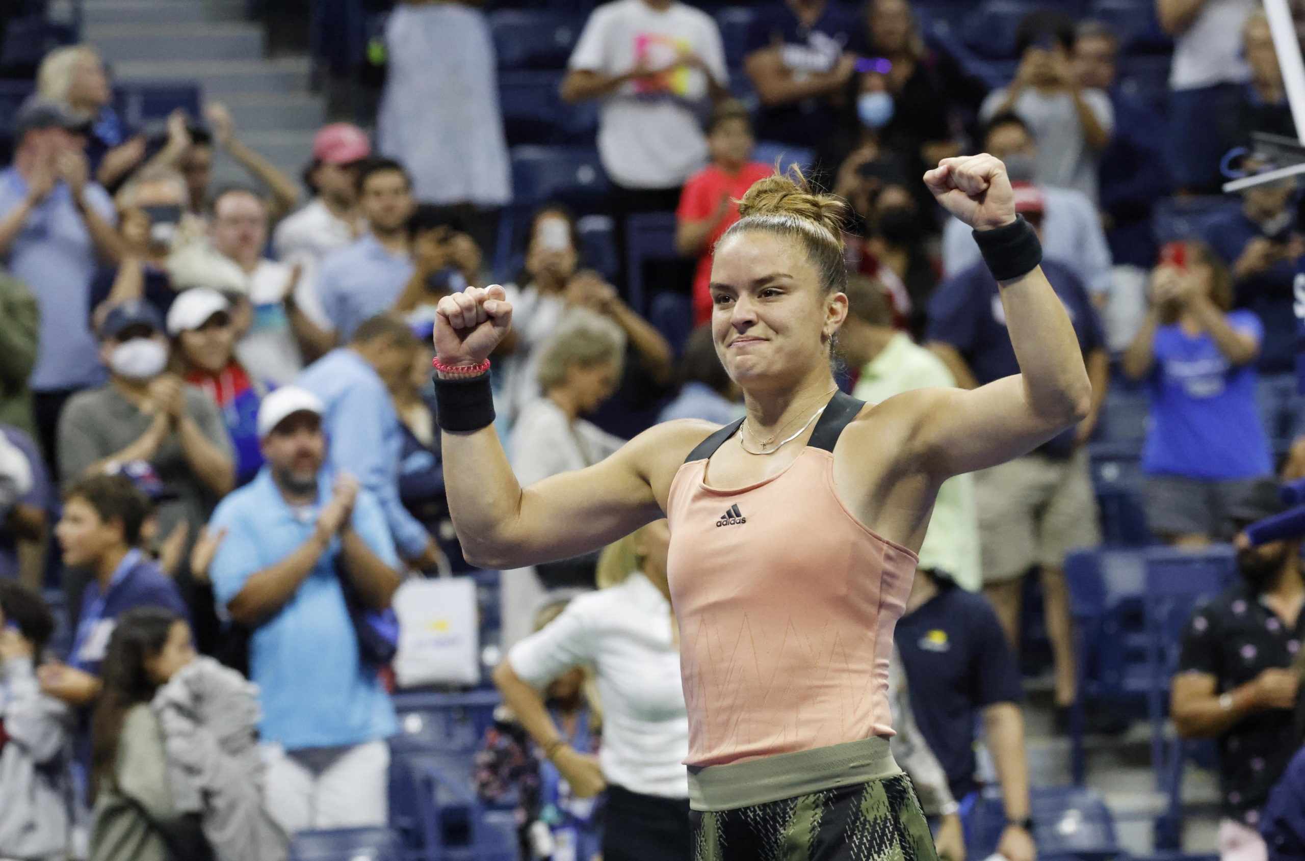 La tennista greca Maria Sakkari che esulta per il match vinto contro l'avversaria canadese Andreescu La tennista greca Maria Sakkari che esulta per il match vinto contro l'avversaria canadese Andreescu