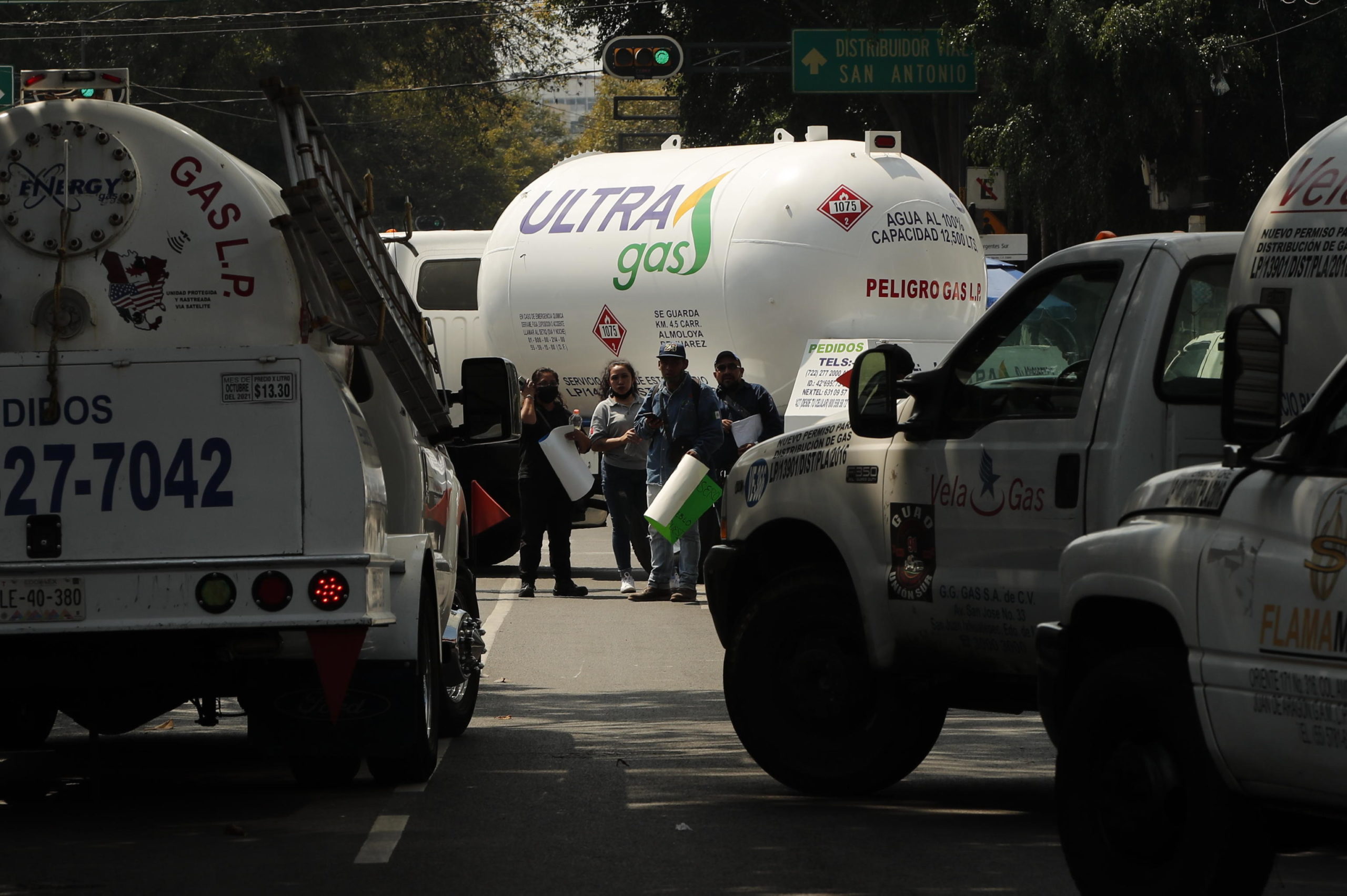 Autocisterne di lavoratori del settore ferme per lo sciopero nel sud del Paese Autocisterne di lavoratori del settore ferme per lo sciopero nel sud del Paese