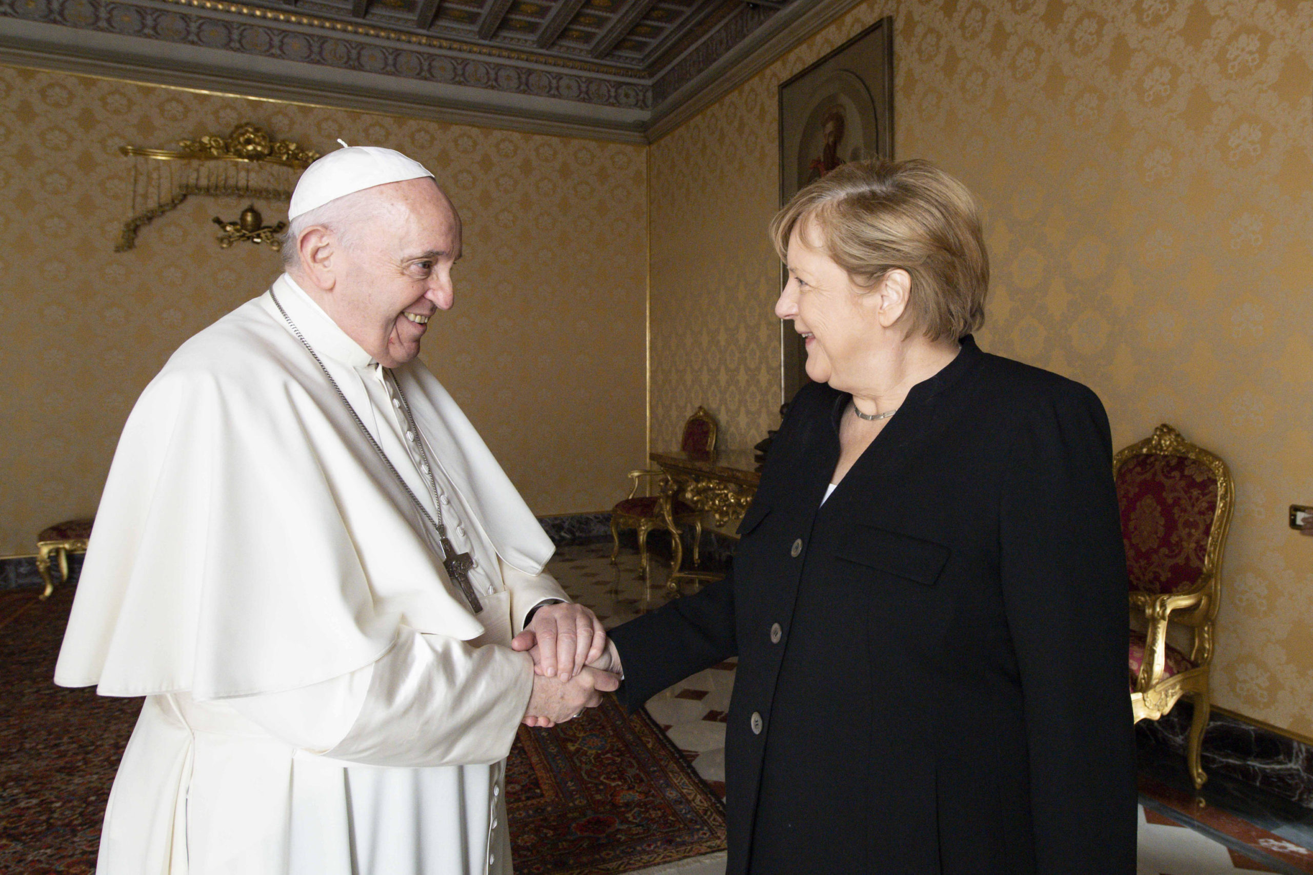 Nel suo viaggio a Roma Merkel ha avuto un incontro anche con Papa Francesco Nel suo viaggio a Roma Merkel ha avuto un incontro anche con Papa Francesco