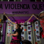 Portone a Saltillo con hashtag #niunmas Portone a Saltillo con hashtag #niunmas