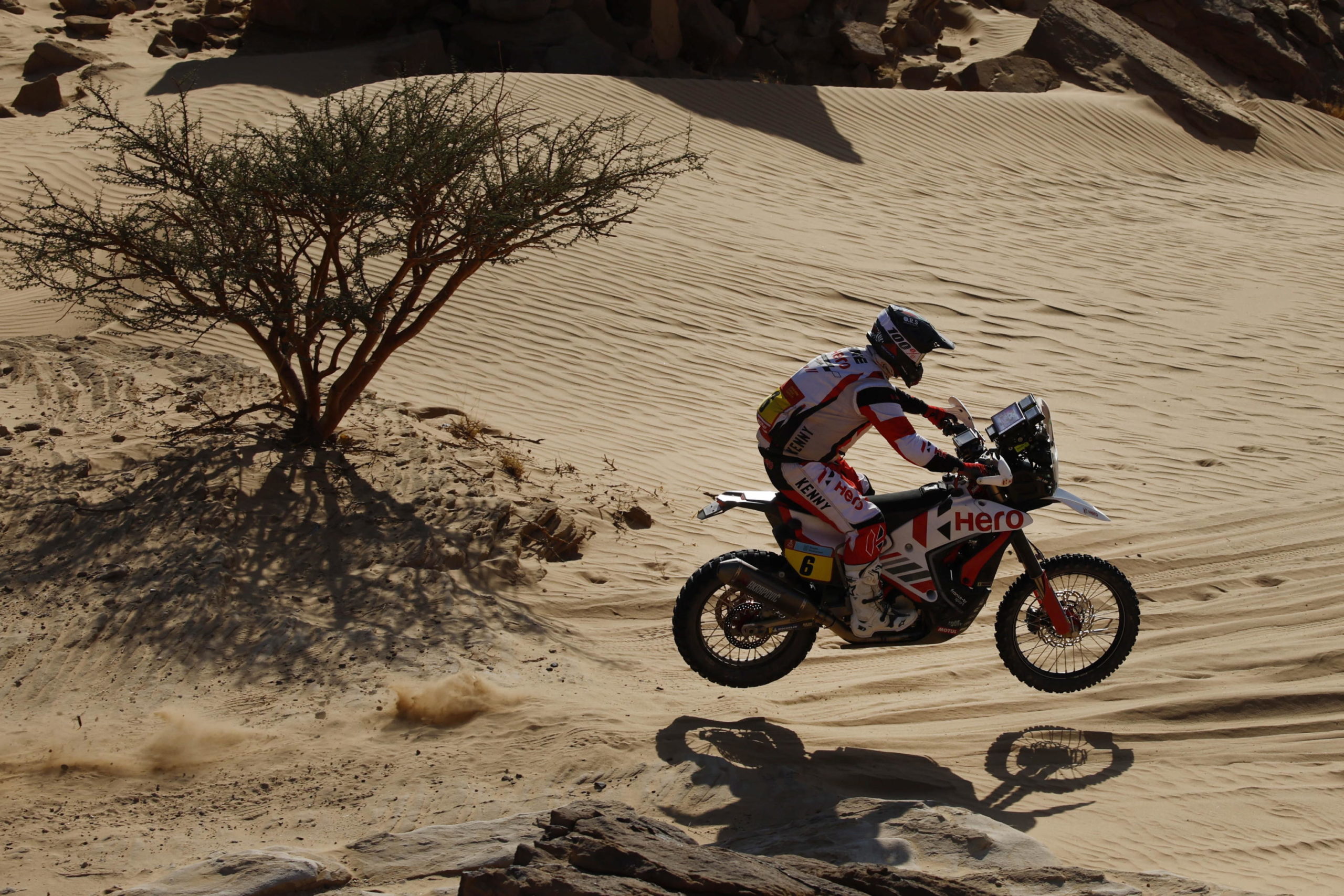 Aaron Mare impegnato nella Dakar 2022