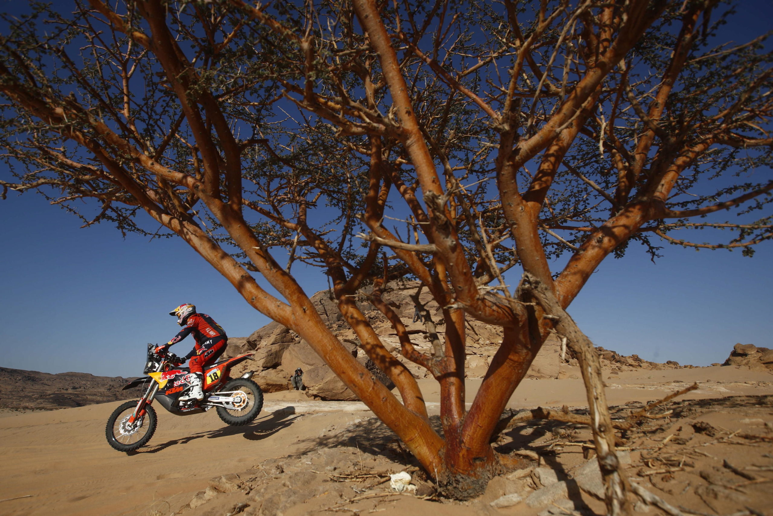 Il vincitore della decima tappa motociclistica del Rally Dakar 2022 Tom Price