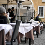 I tavoli nei locali del centro di Roma sono prevalentemente vuoti
