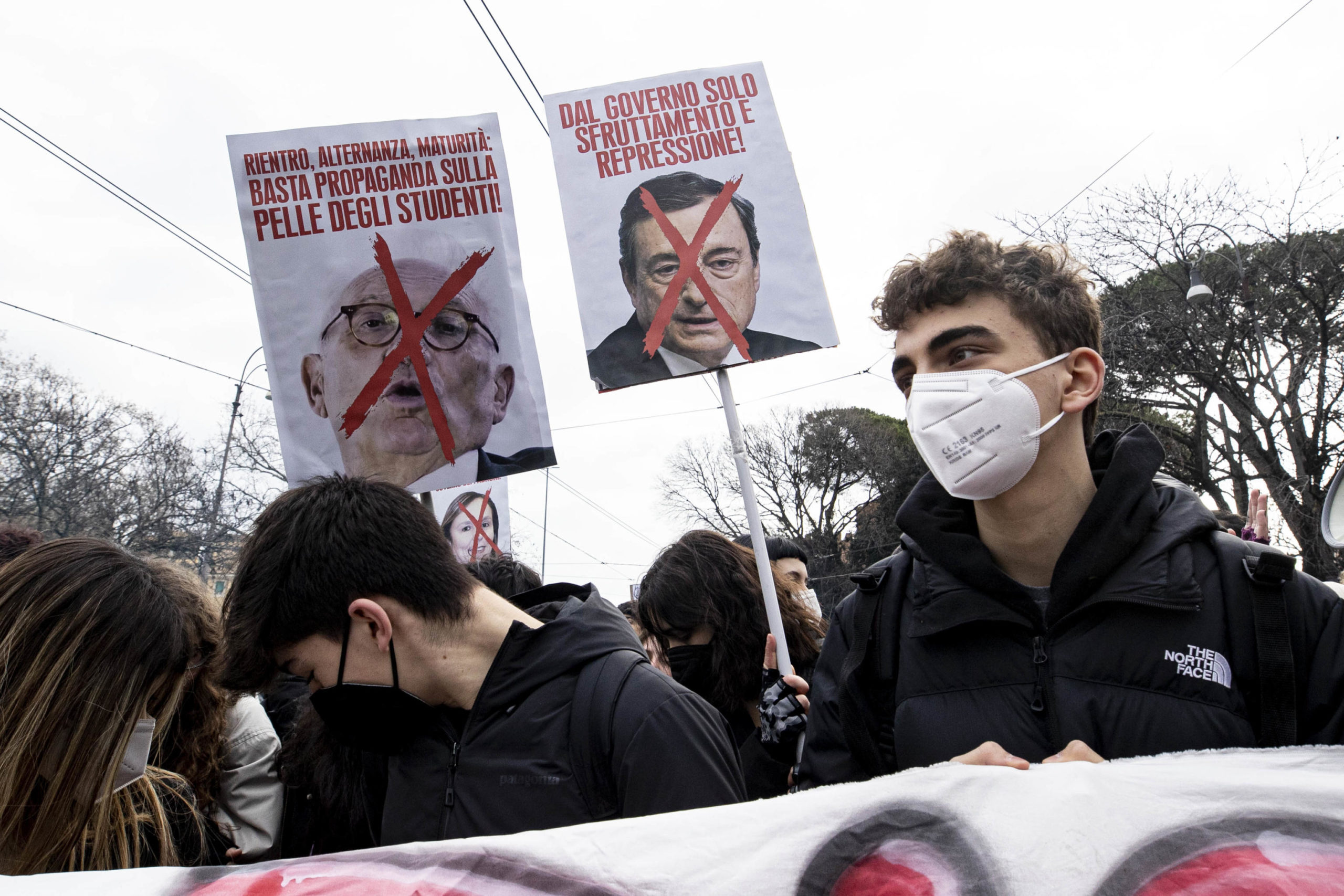 Studenti contro il governo che non li ascolta: la protesta a Roma