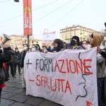 Studenti in piazza a Torino