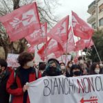 Gli studenti in protesta contro il ministero che non li ascolta