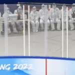 Operatori sanitari indossano le tute protettive contro il Covid Operatori sanitari indossano le tute protettive contro il Covid