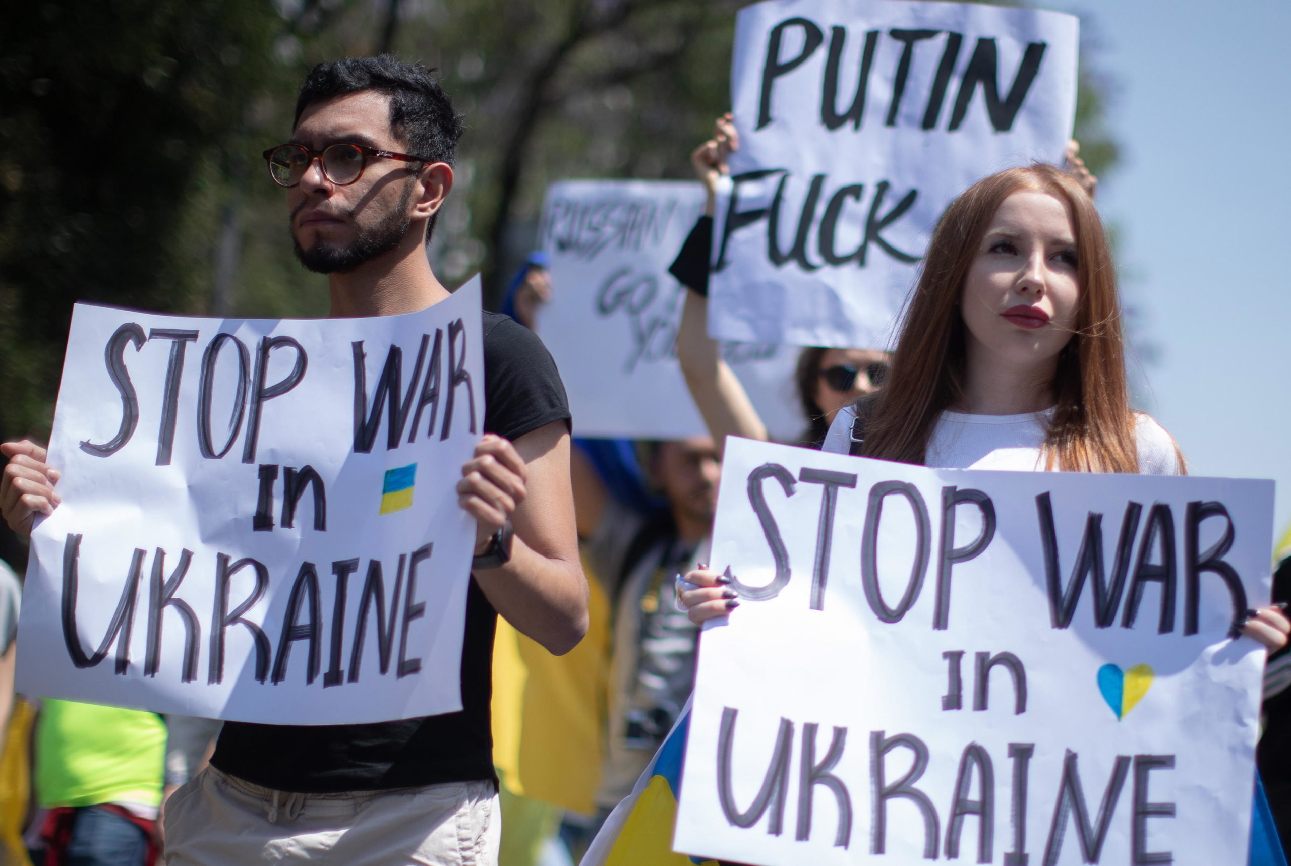 Ucraini residenti in Messico e cittadini messicani protestano contro l'invasione russa dell'Ucraina a Città del Messico Ucraini residenti in Messico e cittadini messicani protestano contro l'invasione russa dell'Ucraina a Città del Messico