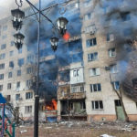 Sono decine le case incendiate durante la notte scorsa tra Severodonetsk, Rubizhne e Lysychans.