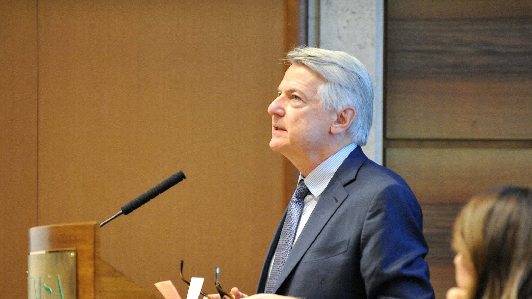 Ferruccio de Bortoli, due volte direttore del Corriere della Sera e ex direttore del Sole 24 Ore, è stato ospite degli allievi del Master