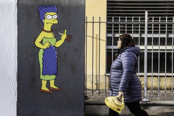 Anche Marge Simpson diventa icona grafica della lotta per la libertà Anche Marge Simpson diventa icona grafica della lotta per la libertà