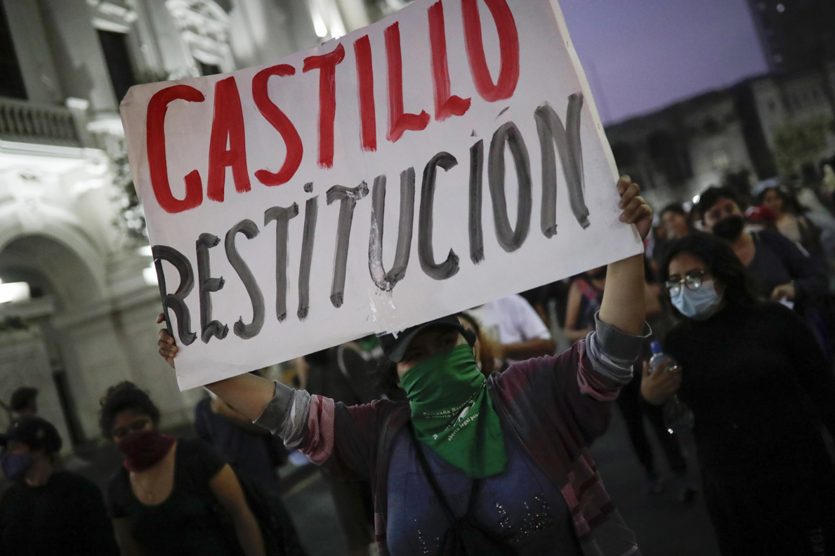 Manifestazione pacifica a sostegno dell'ex presidente Pedro Castillo