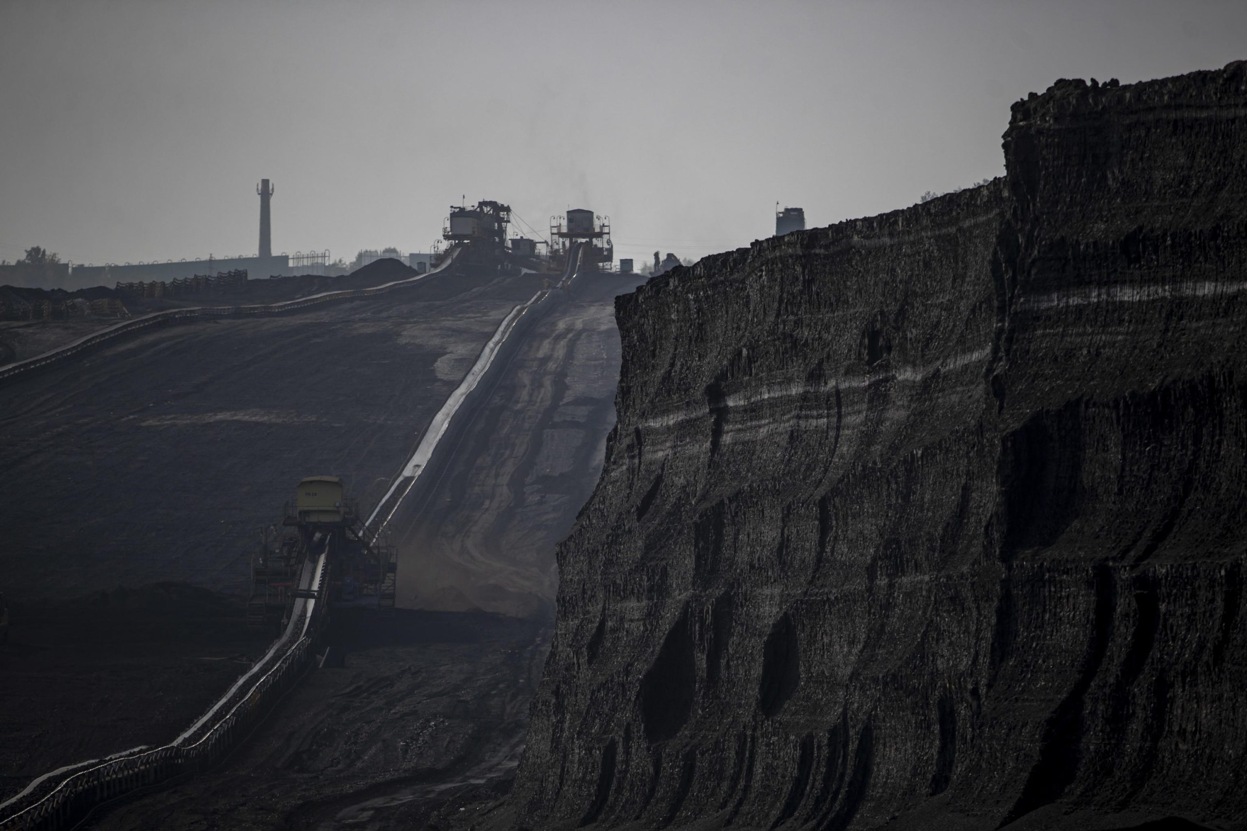Il consumo di carbone è aumentato considerevolmente nel 2022, causando un aumento dei cambiamenti climatici. Nell'immagine, la miniera di lignite di Bilina (Repubblica Ceca).