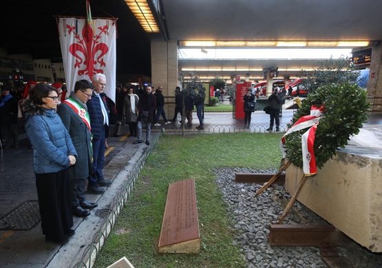 Momento di raccoglimento e commemorazione