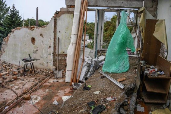Una casa a Mykolaiv dopo i bombardamenti russi