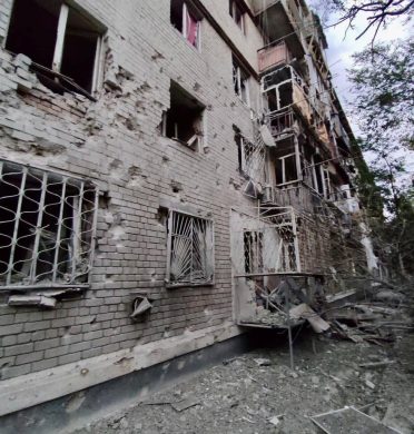 Un palazzo bombardato a Mykolaiv