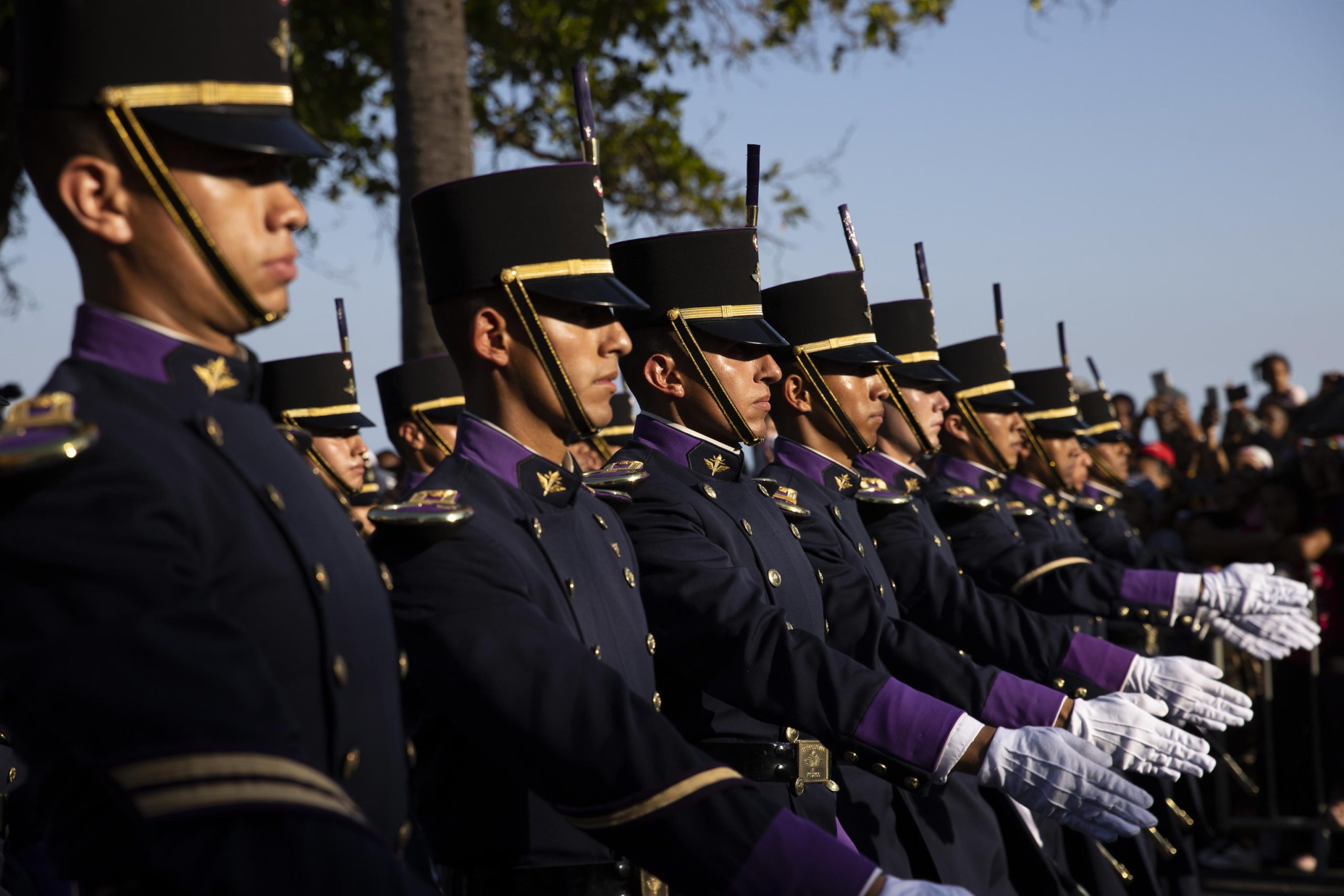 Una delegazione di cadetti della Naval Military School e del Military College in Messico partecipa alla parata militare a Santo Domingo