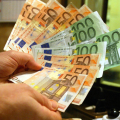 banconote da 50 e 100 euro