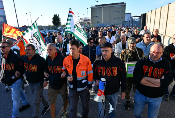 Apice (Cisl) ha chiesto un incontro con Comune e Regione Liguria affinché "chiariscano la loro posizione" Apice (Cisl) ha chiesto un incontro con Comune e Regione Liguria affinché "chiariscano la loro posizione"