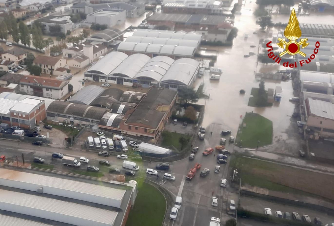Una veduta aerea degli allagamenti dovuti all'ondata di maltempo che ha interessato la Toscana