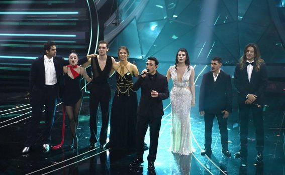 Al giovane cast di "Mare Fuori", di ritorno dopo l'ospitata dello scorso anno, è affidato il messaggio contro i femminicidi