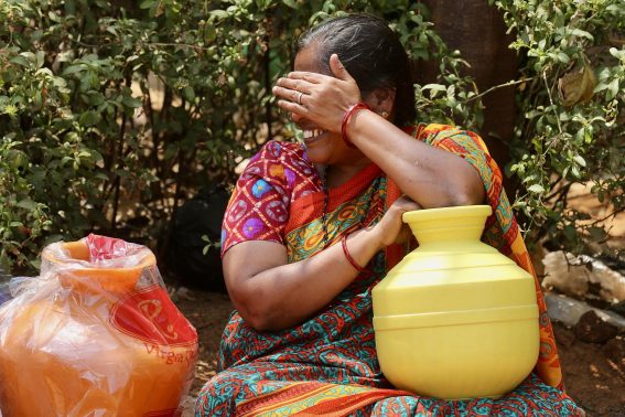 I pozzi di molte aree della città di Bangalore si sono prosciugati, lasciando i residenti dipendenti dalle autobotti I pozzi di molte aree della città di Bangalore si sono prosciugati, lasciando i residenti dipendenti dalle autobotti