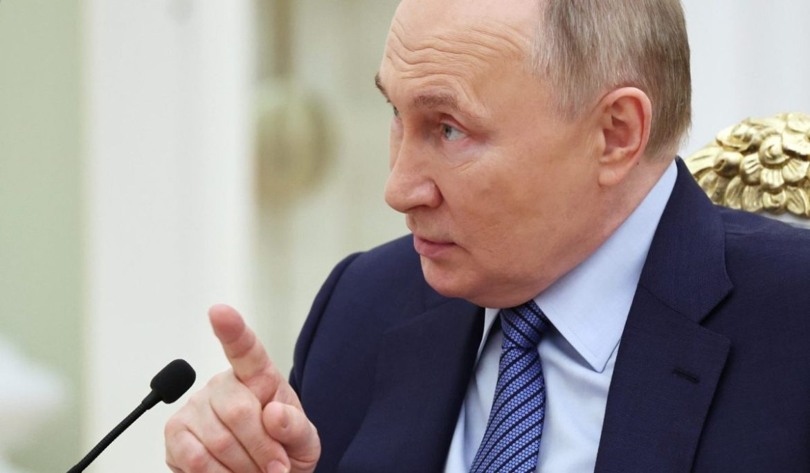 Russian President Putin meets with winners of national management competition putin