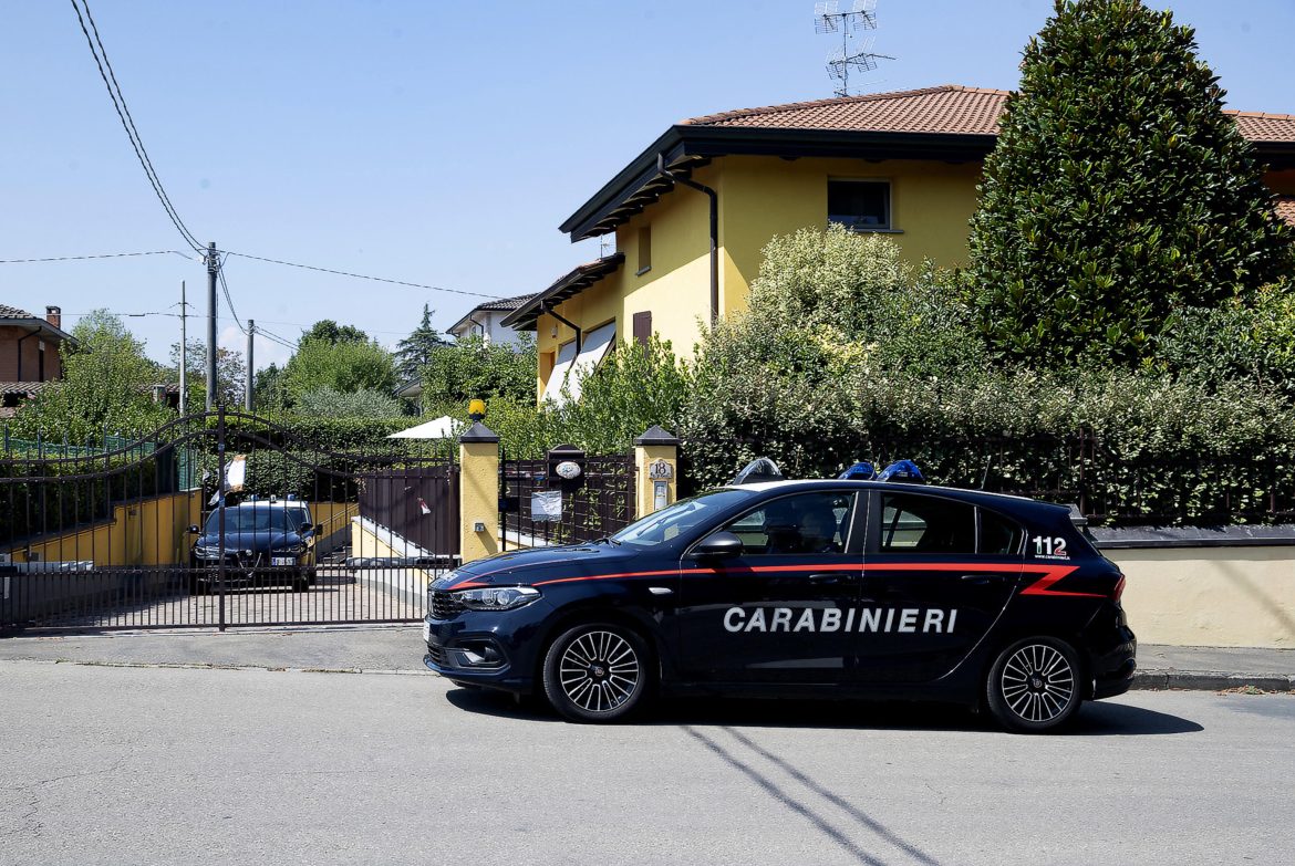 Neonati morti, Ris tornano a scavare nel giardino