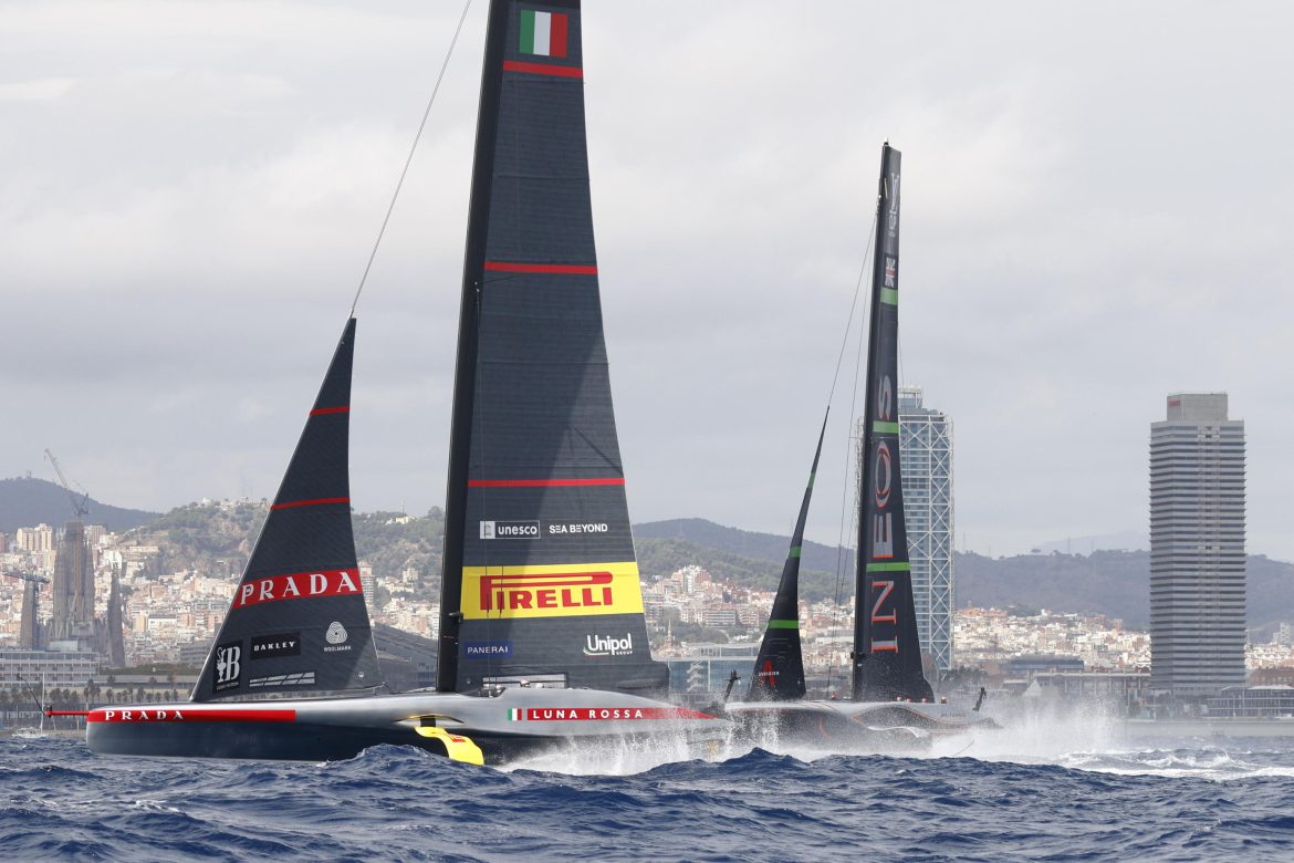Luna Rossa durante la Louis Vuitton Cup