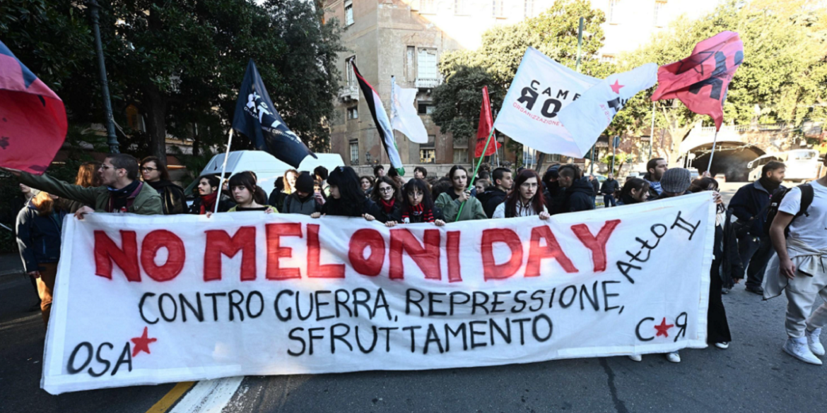 Striscione No Meloni Day