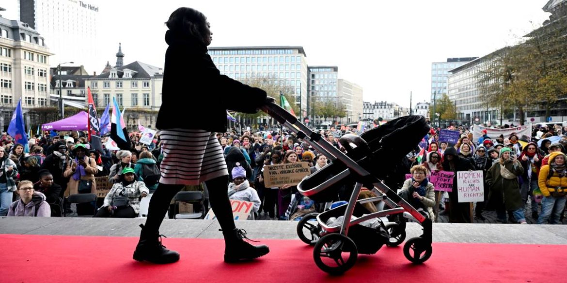 manifestazione contro la violenza sulle donne, Bruxelles manifestazione contro la violenza sulle donne