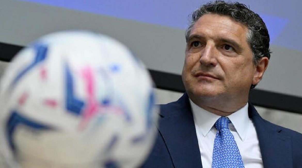 De Siervo serie a