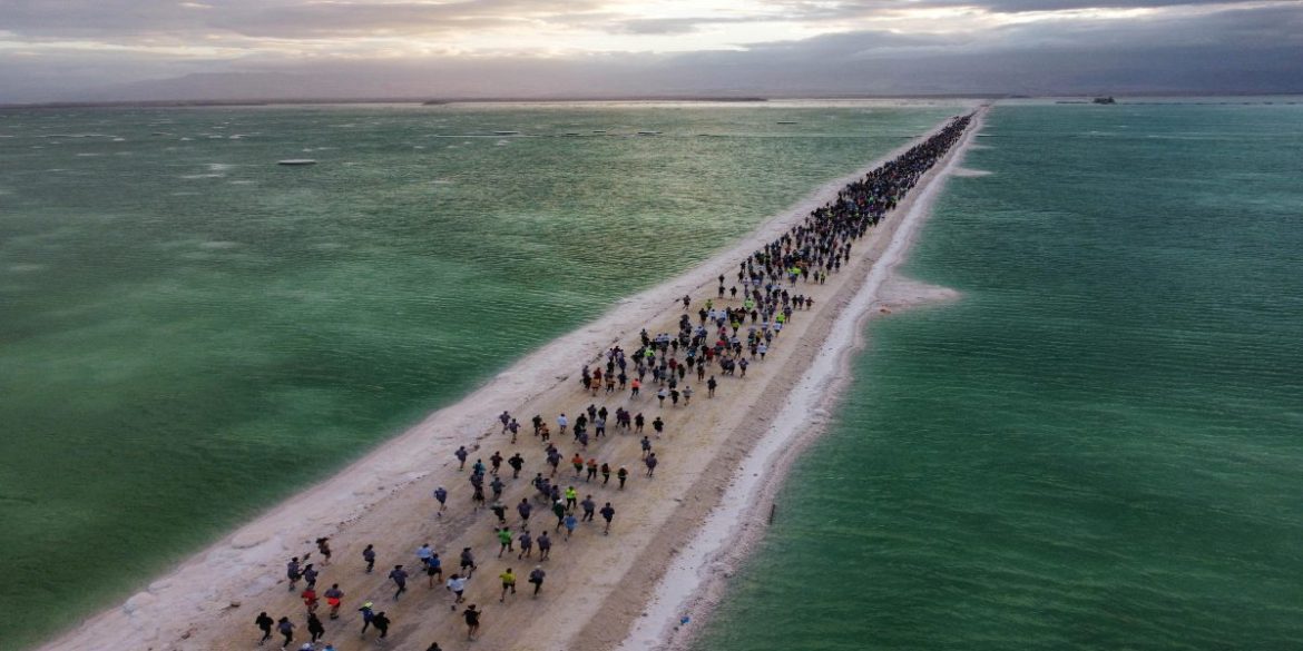 maratona mar morto la maratona lungo la striscia di terra del mar morto