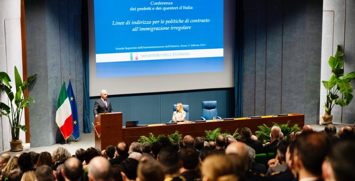 Meloni Piantedosi Conferenza questori e prefetti