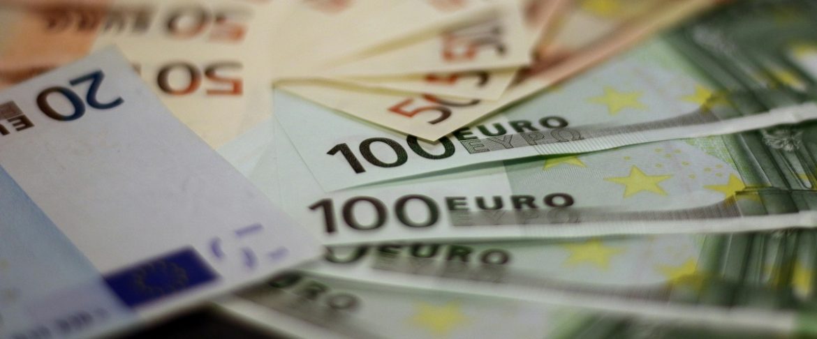 Somme di denaro | Foto Pixabay