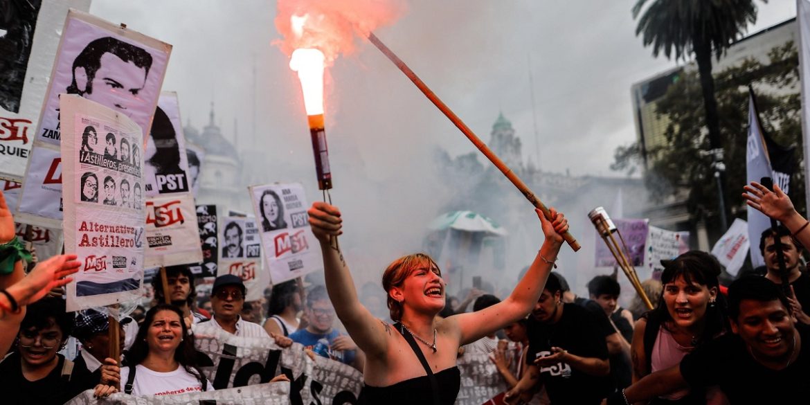Hundreds march to commemorate Day of Memory for Truth and Justice in Buenos Aires