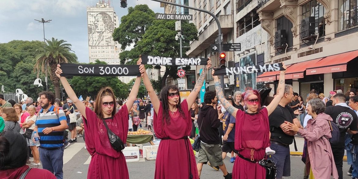 Anniversario del golpe, Milei apre gli archivi segreti del ’76