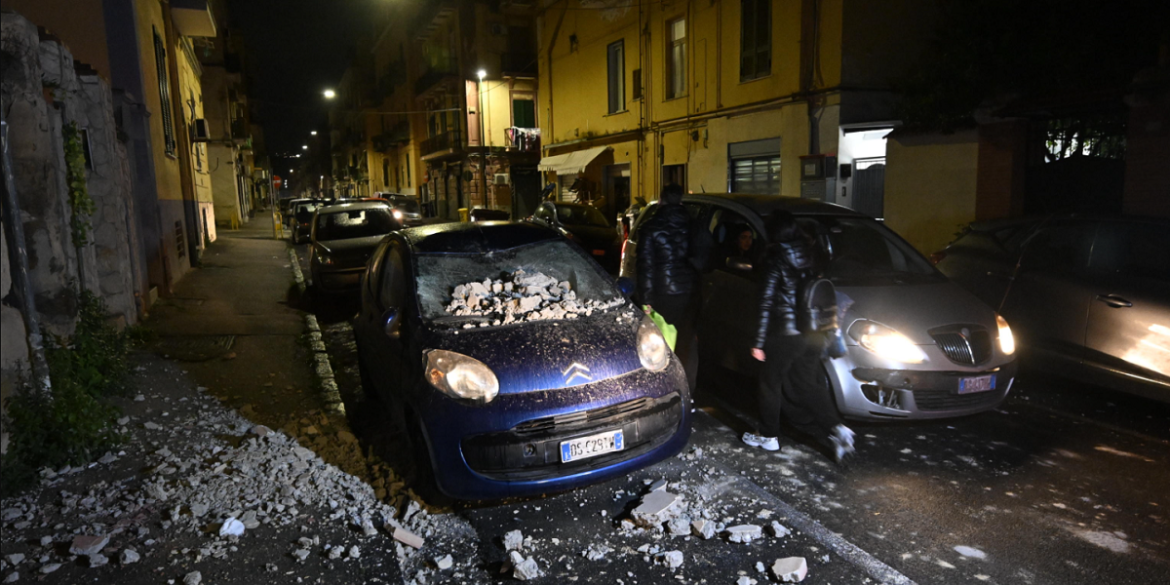 Terremoto Terremoto ai Campi Flegrei, pochi danni ma molta paura tra i residenti