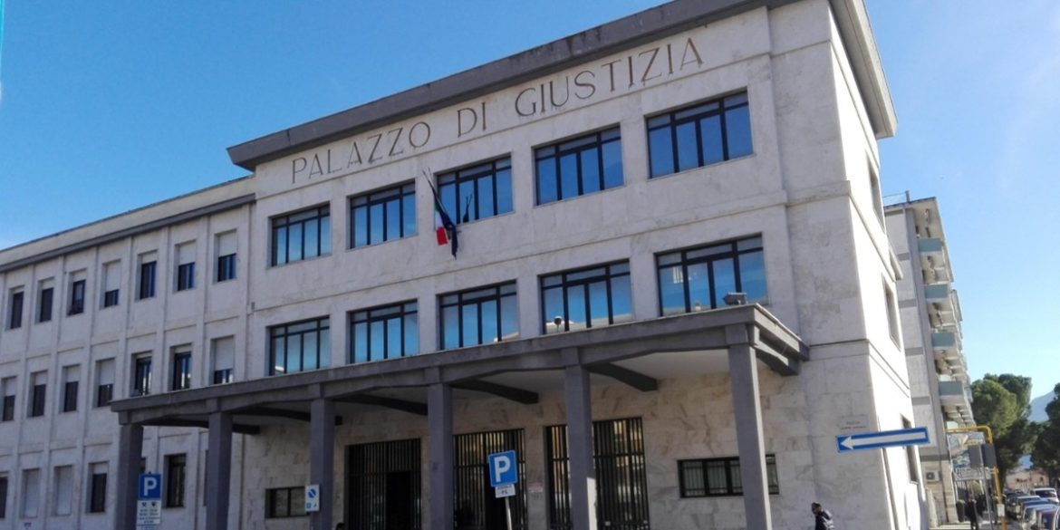 Palazzo di Giustizia di Sulmona Foto Ansa