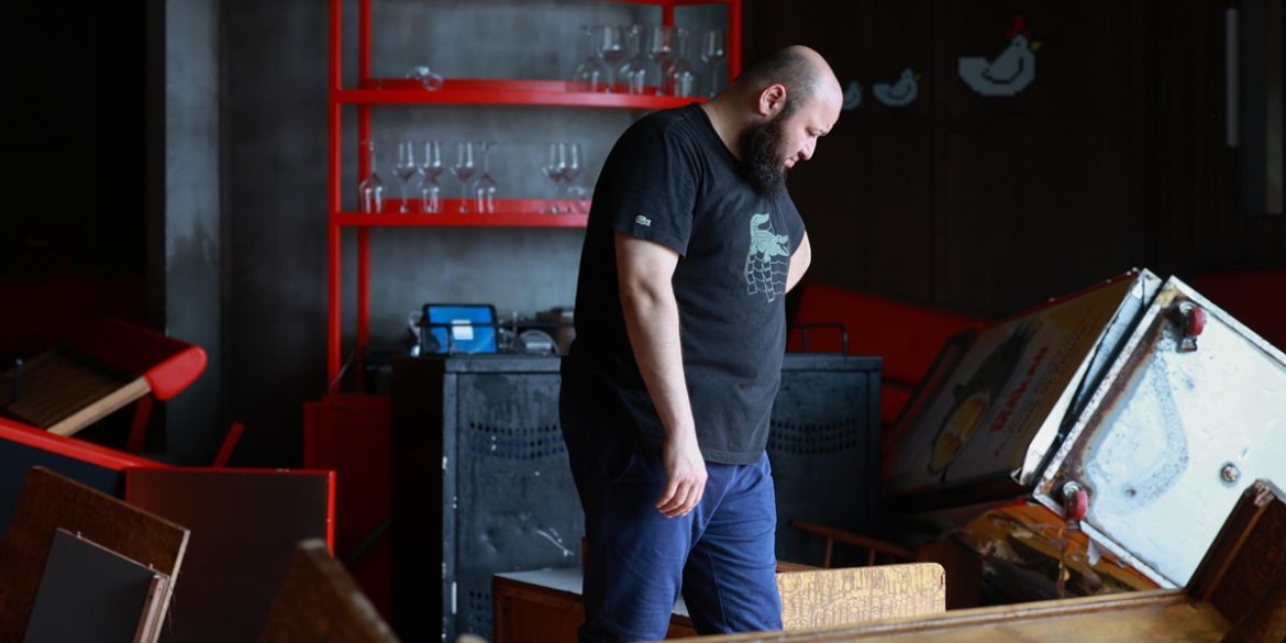 Typhoon Ragasa strikes under signal 10 in Hong Kong