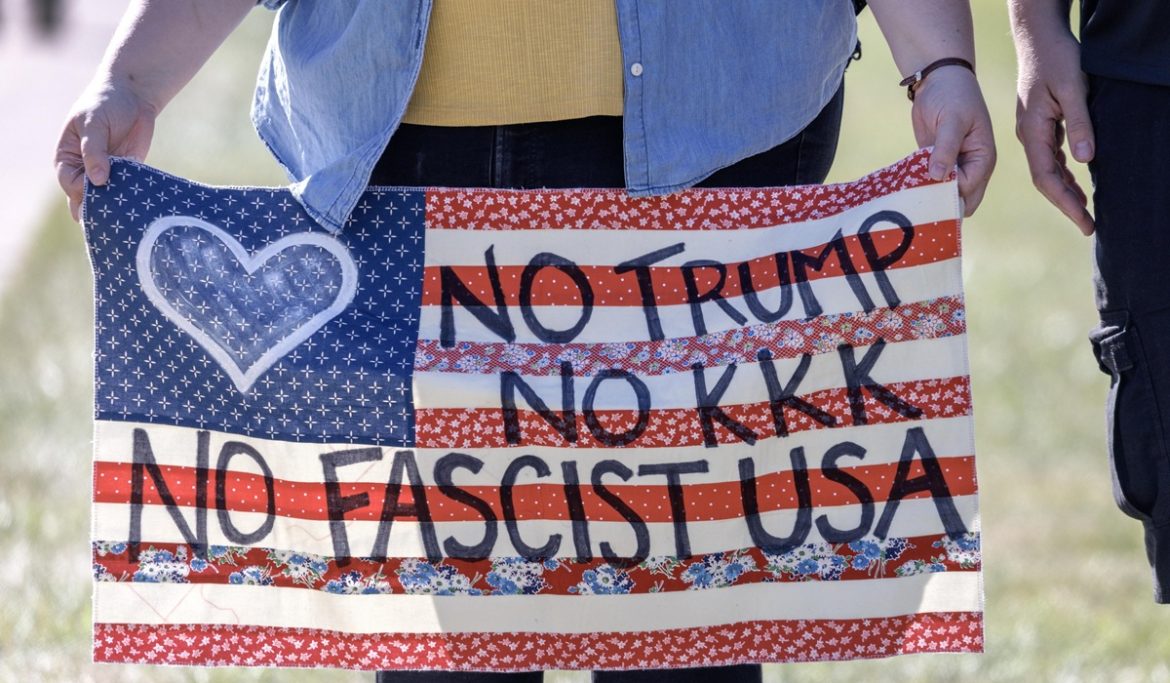 Le manifestazioni a Chicago contro l’Ice chicago ice