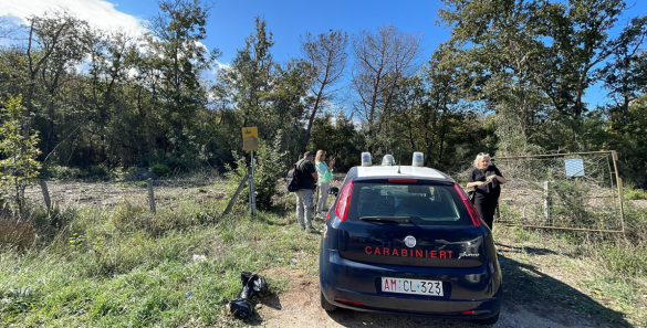 I carabinieri sul luogo dell’incidente Foto Ansa