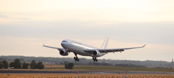 airplane-7546793_1280